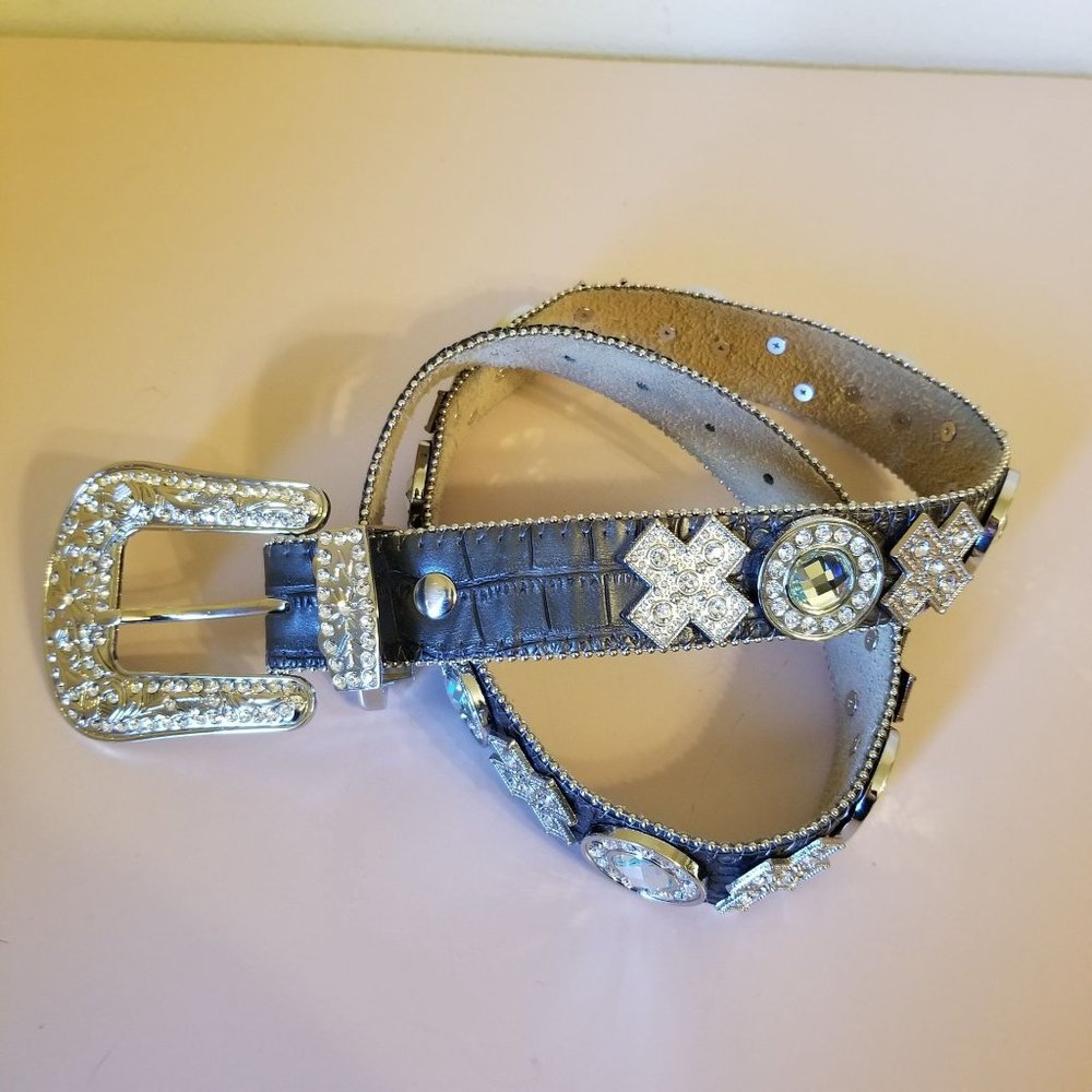 Western Stud Show Gray Leather Jeweled Belt XO Bling Size 33 to 39 Inch